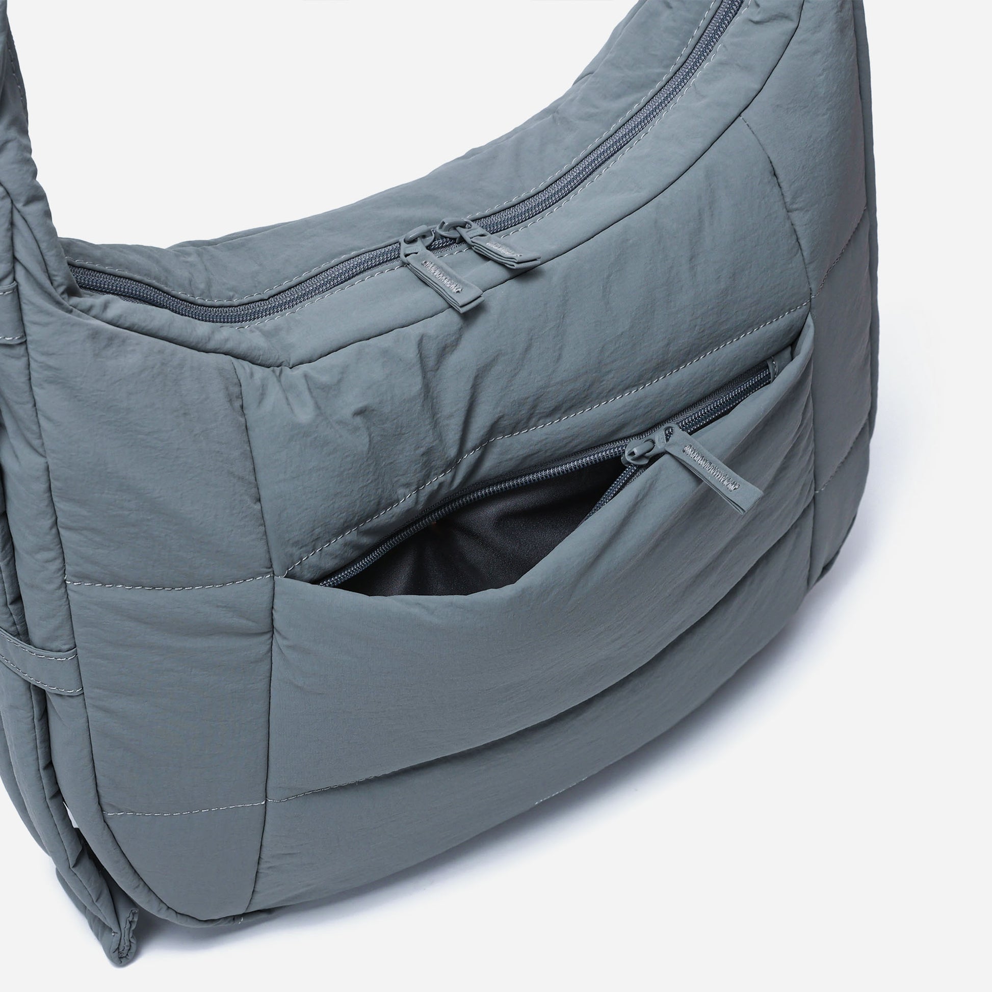 Hobo Puff Crossbody Bag (Cold Gray)