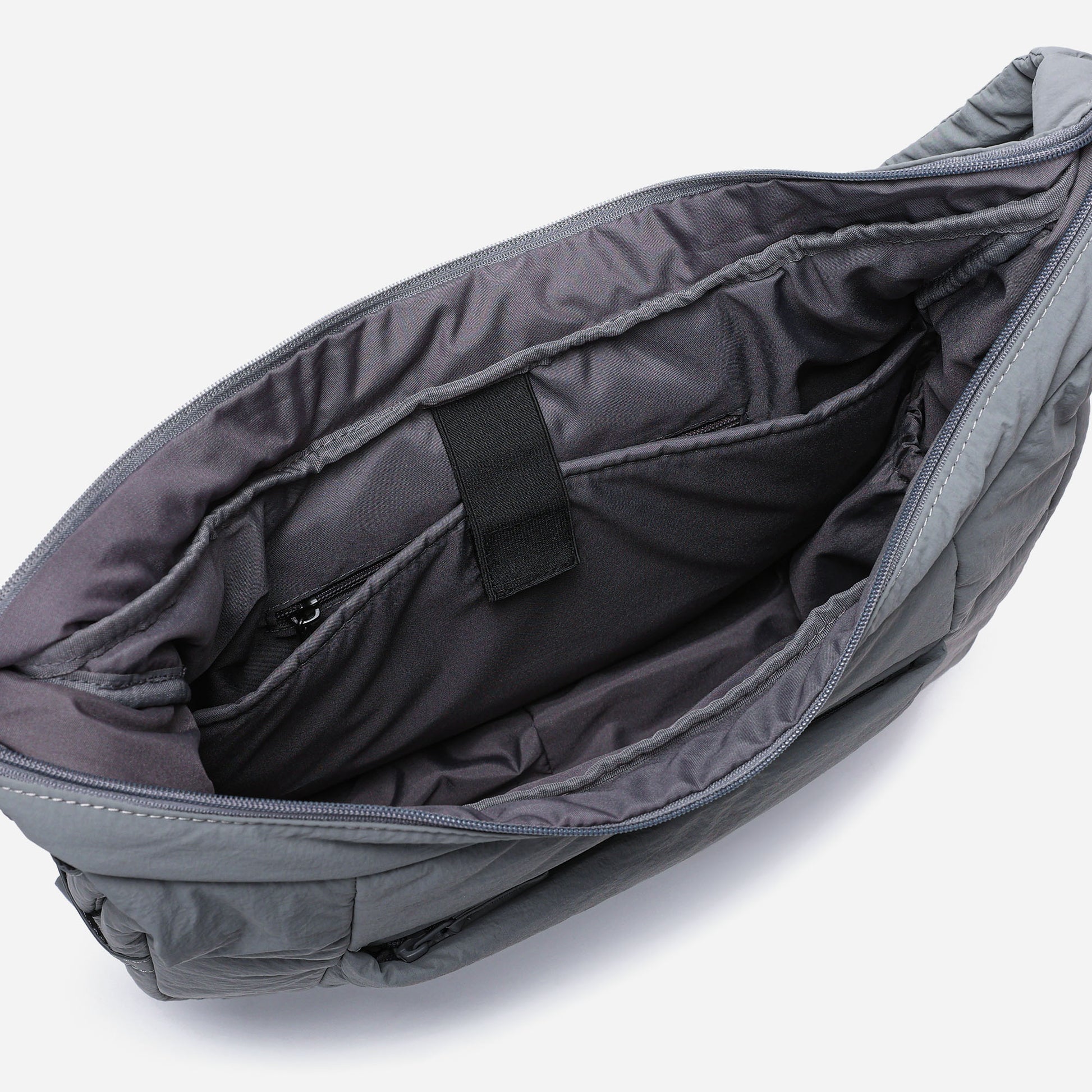 Hobo Puff Crossbody Bag (Cold Gray)