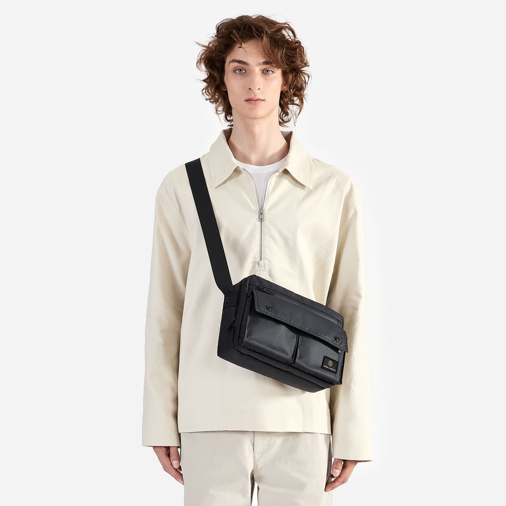 Skyline Crossbody Bag (Matt Black)