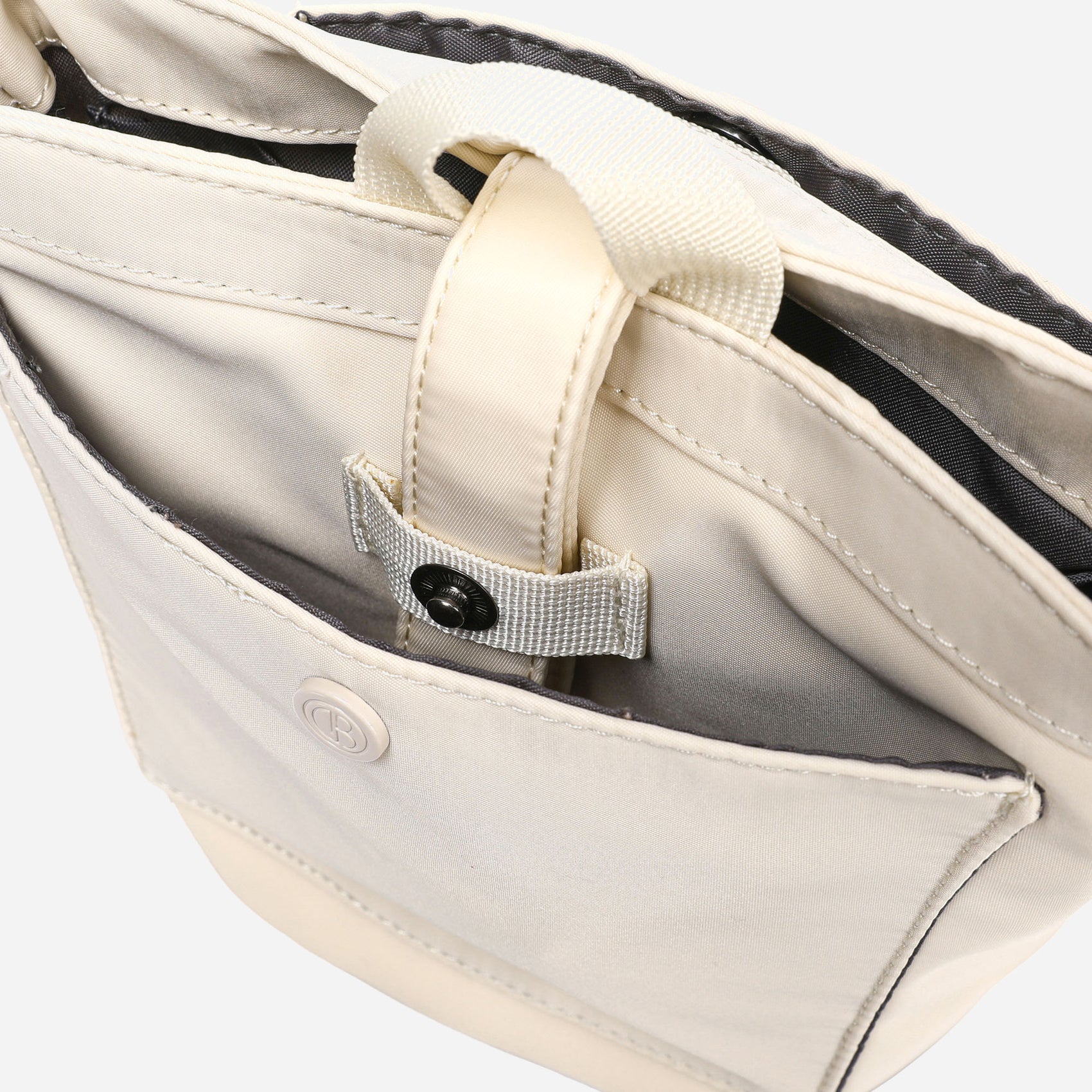 Dude & Bestie Age Bucket Bag (Cream)