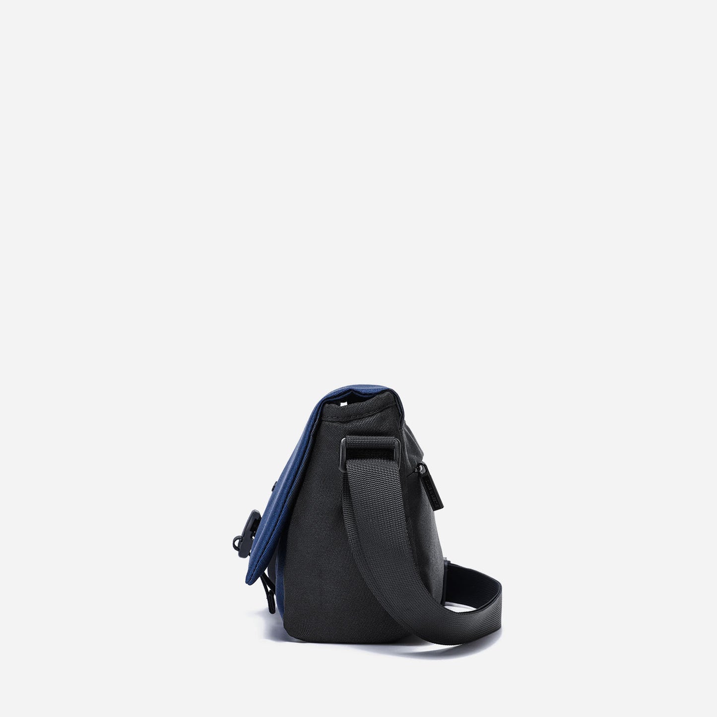 Hitch Crossbody (Ocean)