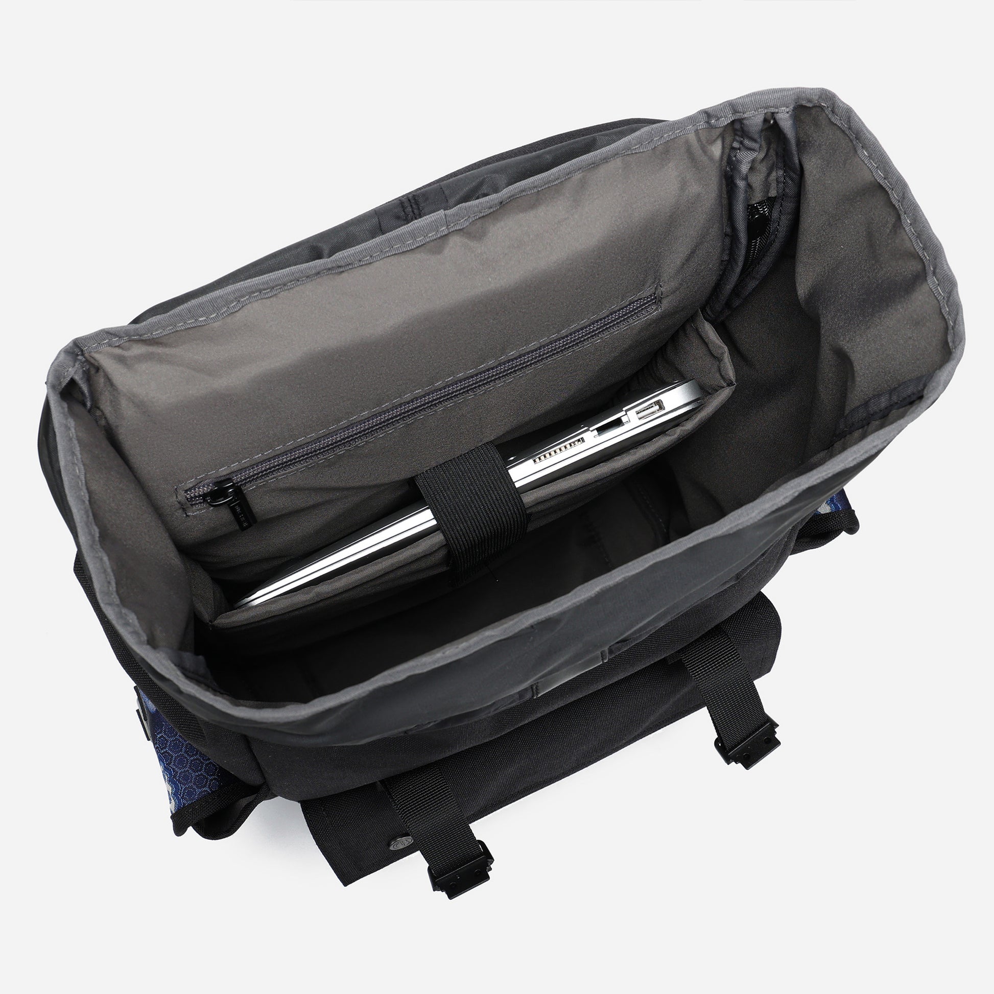 Dude & Bestie Predatir Backpack with Nishijin'ori in Ganryu Dragon Pattern laptop compartment