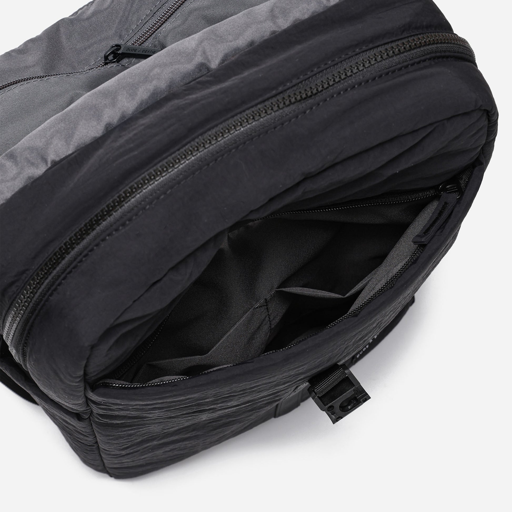 Slice Backpack (Black)