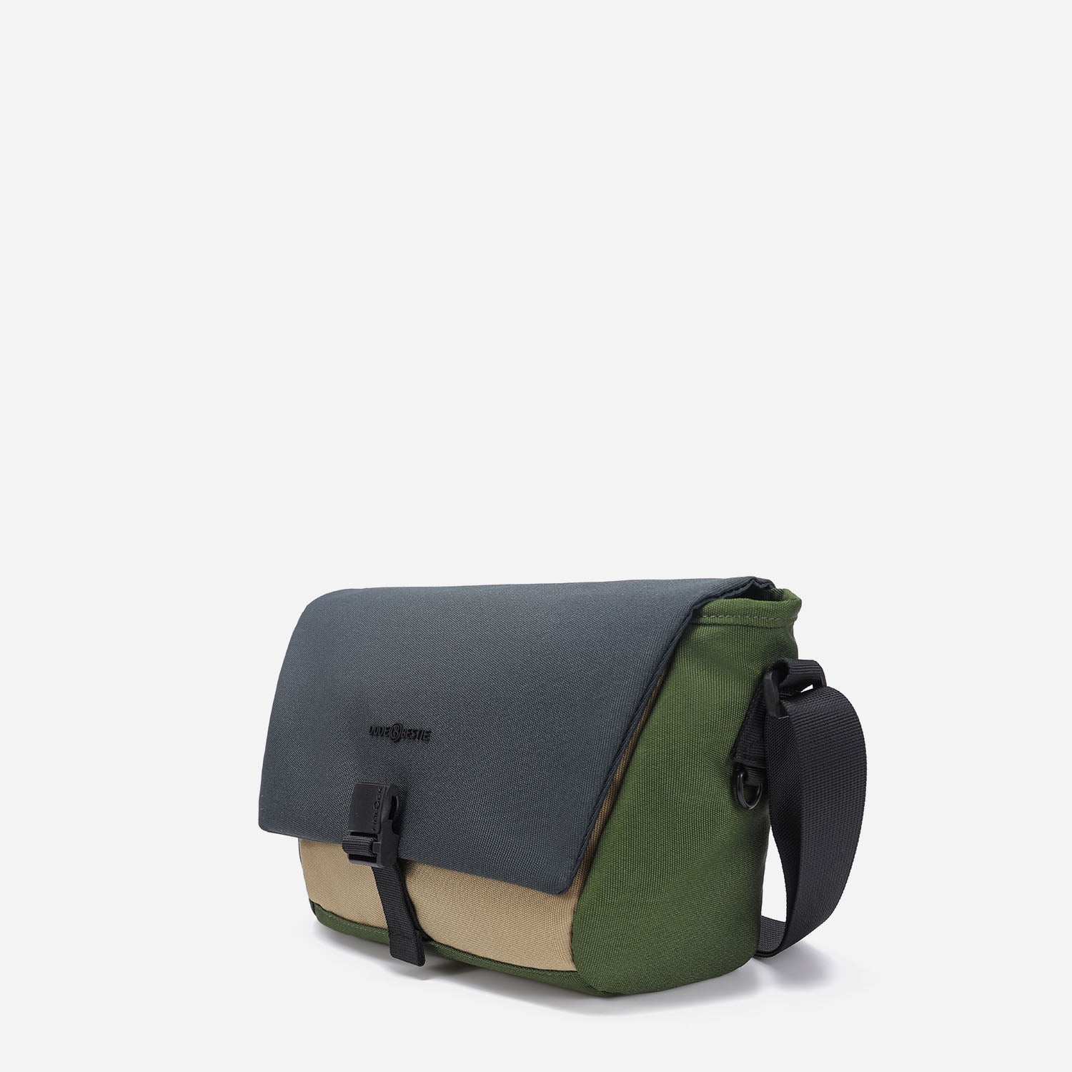 Hitch Crossbody (Jungle)