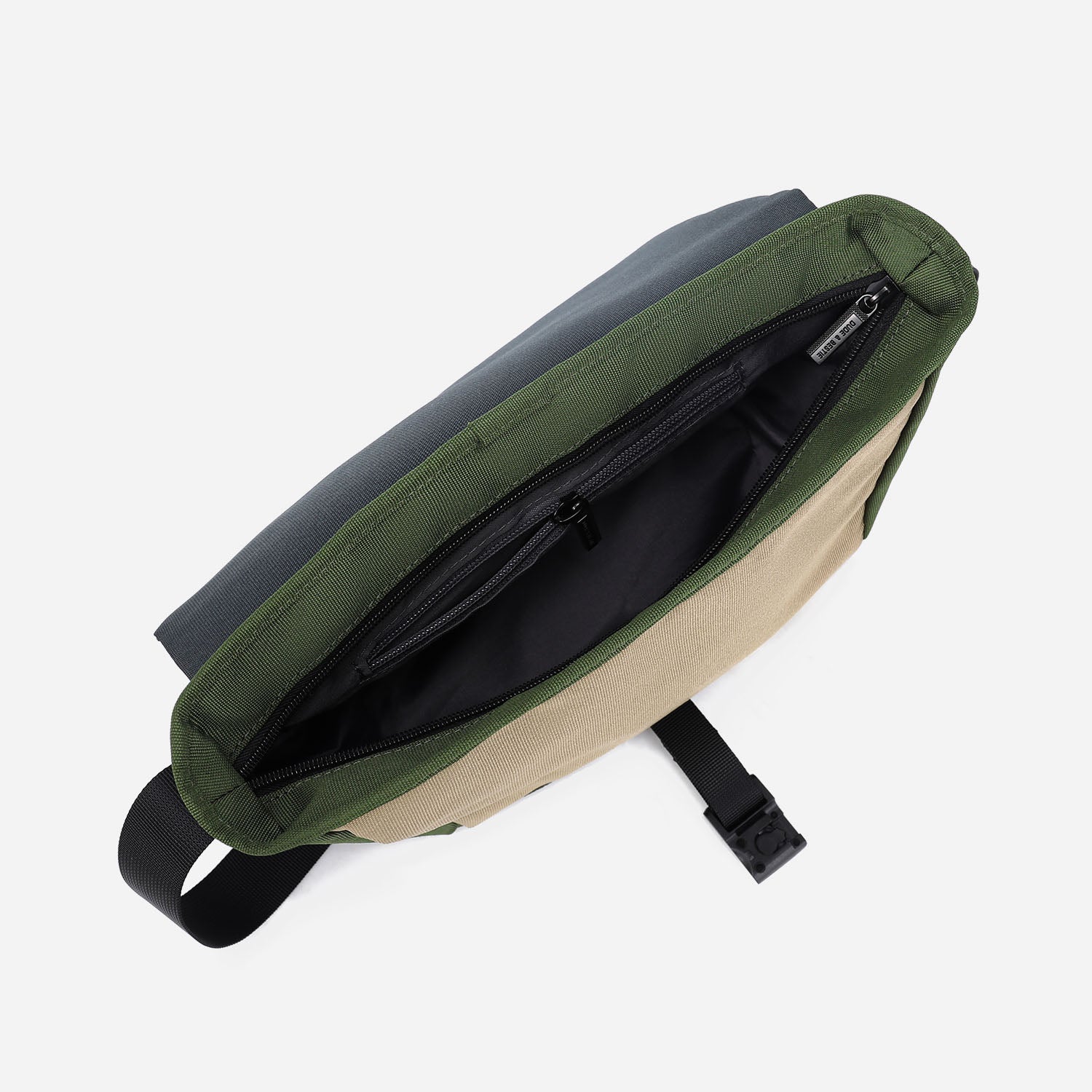 Hitch Crossbody (Jungle)