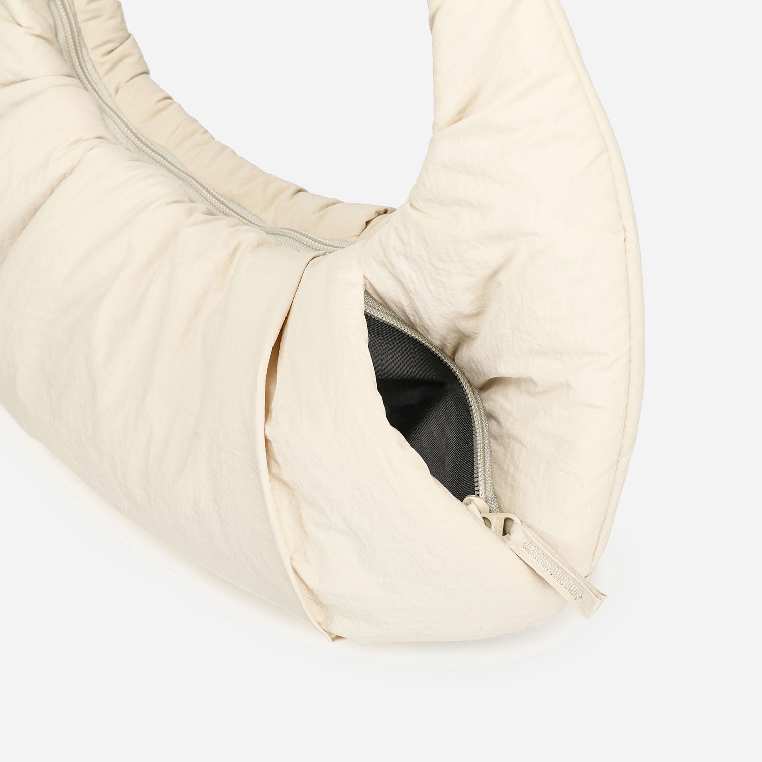 Puff Croissant Bag (Milk)