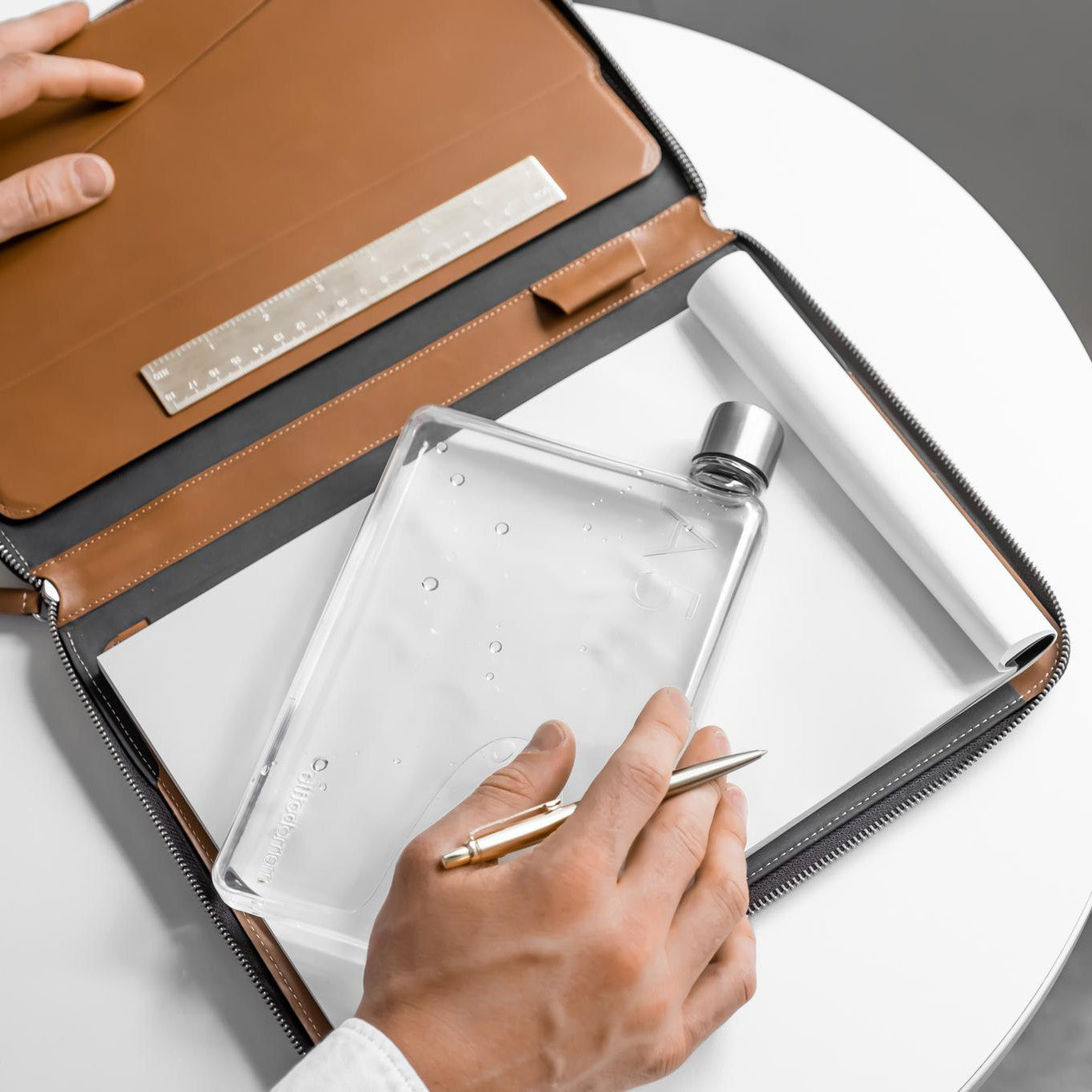 Memobottle A5 Water Bottles Dude & Bestie